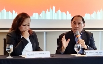 <p><strong>VACCINATION SAVES LIVES.</strong> Former dean of the University of the Philippines College of Public Health Dr. Vicente Belizario (right) says childhood pneumonia could be prevented through immunization during a media roundtable discussion on Tuesday (Oct. 3, 2023) in Makati City. He said the number of fully-immunized children declined from 70 percent in 2015 to 61.5 percent in 2020 due to the pandemic according to data from the Department of Health. <em>(PNA photo by Ma. Teresa Montemayor)</em></p>