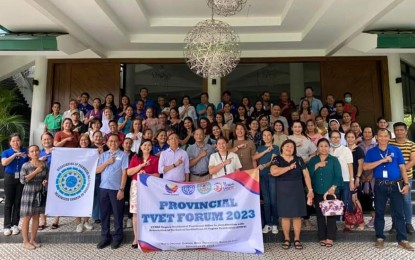 <p><strong>PARTNERS.</strong> Officials of the Technical Education and Skills Development Authority, including Western Visayas Director Florencio Sunico and Negros Occidental Director Niña Connie Dodd, with the officers and members of the Association of Technical Institutions of Negros Occidental, during a forum in Bacolod City last week of September. In a statement on Tuesday (Oct. 3, 2023), Sunico said technical-vocational education and training (TVET) providers “should be responsive, relevant, innovative, and resilient.” (<em>PNA photo courtesy of TESDA-Negros Occidental</em>)</p>