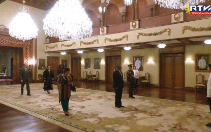 <p class="p1"><strong>PRESENTATION OF CREDENTIALS.</strong> President Ferdinand R. Marcos Jr. (right) accepts the credentials of Namibia Non-Resident Ambassador to the Philippines Herman Pule Diamonds in a ceremony at Malacañan Palace in Manila on Thursday (Oct. 5, 2023). During their meeting, Marcos and Diamonds expressed the intent to improve the Philippines’ and Naminia’s trade and industry, agricultural and technical cooperation.<em> (Screenshot from Radio Television Malacañang)</em></p>