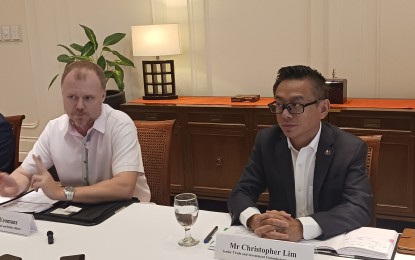 <p><strong>STRATEGY 2040.</strong> Australian Embassy in Manila Political, Economic and Public Affairs commissioner James Yeomans (left) and Australian Trade and Investment Commission commissioner Christopher Lim hold a media briefing at the Ambassador's residence in Forbes Park, Makati City on Friday (Oct. 6, 2023). They announced the formation of deal teams that would look for investment opportunities in Southeast Asia. <em>(PNA photo by Kris Crismundo)</em></p>