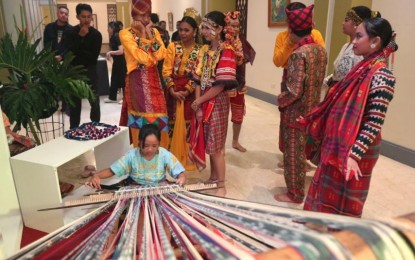 Weaving Congress highlights local traditional pieces, woven fabrics