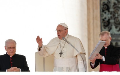 <p><strong>HOSTAGES.</strong> Pope Francis on Wednesday (Oct. 11, 2023) calls for the immediate release of hostages being held by Hamas rebels.  Francis also recognized that Israel has a right to defend itself from the attacks. <em> (ANSA)</em></p>