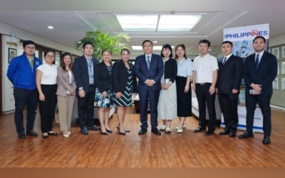 <p><strong>COURTESY CALL</strong>. Board of Investment Executive Director Eries Cagatan (6th from left) and CCPIT Jiangsu Sub-Council vice chair Cong Sufeng (7th from left) with BOI officials and Jiangsu visiting companies meet at the BOI Penthouse in Makati City on Sept. 22, 2023. The Chinese firms affirmed their optimism in doing business in the Philippines. <em>(Courtesy of BOI)</em></p>