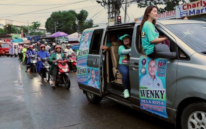 <p><strong>CAMPAIGN BEGINS.</strong> Candidates for the Barangay and Sangguniang Kabataan Elections (BSKE) hold a motorcade in Barangay Batasan Hills, Quezon City on Thursday (Oct. 19, 2023), the start of the 10-day campaign period for the polls. The DILG called on voters to protect the electoral process by ditching vote buying and vote selling. <em>(PNA photo by Joey O. Razon)</em></p>