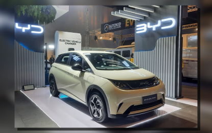 <p><strong>EV GROWTH</strong>. An electric vehicle is showcased at the 11th Philippine Electric Vehicle Summit at the SMX Convention Center in Pasay City on Thursday (Oct. 19, 2023). The Electric Vehicle Association of the Philippines targets e-vehicle sales to reach the 6.6-million mark by 2030. <em>(PNA photo by Kris Crismundo)</em></p>