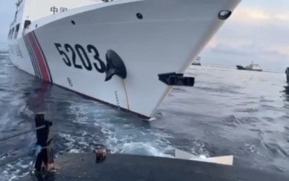 <p>Screenshot of video taken by resupply boat Unaiza May 2 <em>(From video posted by AFP Facebook)</em></p>