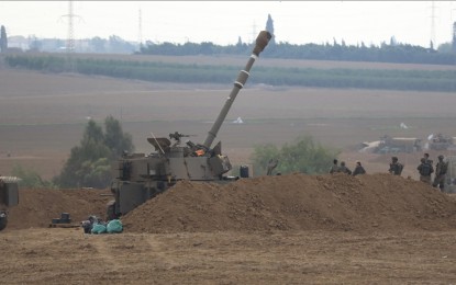 <p><strong>HAMAS LEADER KILLED.</strong> Israeli forces transport military equipment, armored vehicles and artillery to the Gaza border in Israel as Israeli airstrikes continue on Oct. 10, 2023. The Israeli army announced on Sunday (Oct. 22, 2023) that it had killed a senior Hamas military official in an artillery strike on the Gaza Strip. <em>(Saeed Qaq/Anadolu Agency)</em></p>