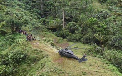 <p><strong>LANDSLIDE RESPONSE.</strong> A S-70i "Black Hawk" helicopter of the Philippine Force lands in Sitio Angelo, Barangay Umiray, General Nakar, Quezon on Wednesday (Oct. 25, 2023). A S-70i "Black Hawk" and a Super Huey helicopter from the PAF's Tactical Operations Wing Southern Luzon were deployed in the area to help residents affected by a landslide. <em>(Photo courtesy of the PAF)</em></p>