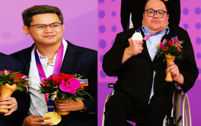 <p><strong>CHESS TOPNOTCHERS.</strong> Darry Bernardo (left) and Henry Roger Lopez win golds for the national para chess team on the last day of the 4th Hangzhou Asian Para Games on Saturday (Oct. 28, 2023). The chess national team’s five more golds boosted the country’s all-time best ninth spot in the tournament.<em> (PSC media pool photo)</em></p>