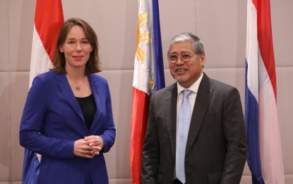 <p>Dutch Minister of Foreign Affairs Hanke Bruins Slot and Foreign Affairs Secretary Enrique Manalo on the sidelines of their bilateral meeting in Manila on Monday (Oct. 30, 2023). <em>(PNA Photo by Avito Dalan)</em></p>