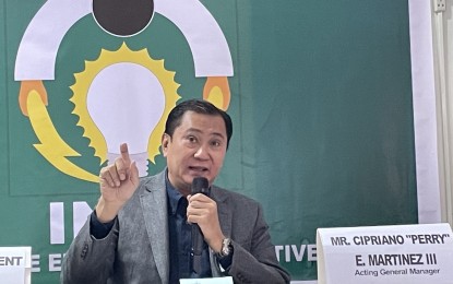 <div dir="auto"> </div>
<div dir="auto"><strong>ROAD CLEARING</strong>. Ilocos Norte Electric Cooperative Inc. acting manager Cipriano Martinez talks about resuming road clearing operations to minimize power interruptions during a press briefing at the INEC main branch in Dingras, Ilocos Norte on Oct. 27, 2023. He said this will be coordinated with the local government units to speed up the operations. <em>(Photo by Leilanie Adriano)</em></div>