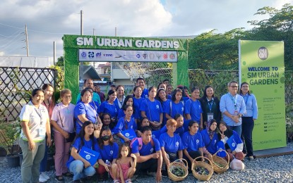 27 indigent families in Pangasinan get P500-K grant for organic farm