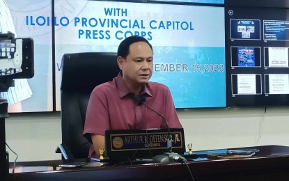 <p><strong>PARTNERSHIP.</strong> Iloilo Governor Arthur Defensor Jr. says the province will partner with the Sangguniang Kabataan (SK) on psycho-social and education programs. In a media interview afternoon on Wednesday (Nov. 15, 2023), Defensor said through SK, they would know issues affecting the youth sector. <em>(PNA photo by PGLena)</em></p>