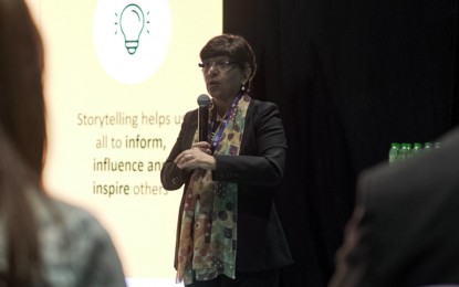 <p><strong>YOUTH STORYTELLERS.</strong> Dr. Caroline Faraj, vice president and editor-in-chief of CNN Arabic, leads a workshop on “Youth and the Power of Storytelling” on Tuesday (Nov. 14, 2023), the opening day of the second edition of the Global Media Congress in Abu Dhabi, United Arab Emirates. Faraj said that, equipped with the right tools and skills, the younger generation could become “the most effective storytellers of our time.” <em>(PNA photo)</em></p>