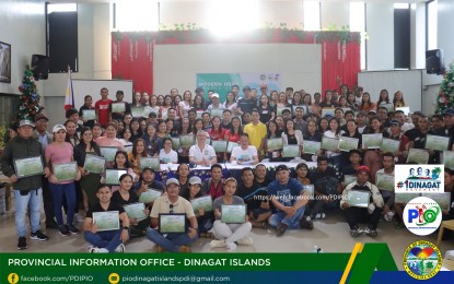 <p><strong>ACQUIRED KNOWLEDGE.</strong> Some 472 seasonal workers from Dinagat Islands who spent six months of work and study on agriculture and fishery in South Korea. On Monday (Nov. 20, 2023), Governor Nilo Demerey expressed hope that the workers will apply their acquired knowledge of new agriculture and fishery technologies in their farms. <em>(Photo courtesy of Dinagat Islands PIO)</em></p>