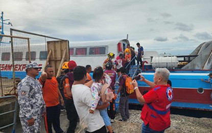   172 passengers of distressed vessel rescued back to Bacolod port