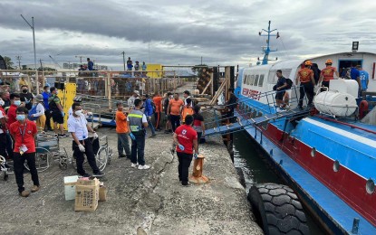 <p><strong>RESCUED VESSEL</strong>. M/V Weesam Express 6, with 172 passengers and 19 crew members, arrives at Bredco port in Bacolod City after its rescue between Bacolod and Iloilo waters Tuesday afternoon (Nov. 21, 2023). On Wednesday (Nov. 22), the Coast Guard Sub-Station Bacolod advised the vessel operator to file a marine protest and secure a certificate of seaworthiness from the Maritime Industry Authority before it can resume its trips. (<em>Photo courtesy of Coast Guard Station-Northern Negros Occidental</em>)</p>