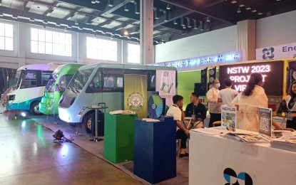 <p><strong>INNOVATIONS</strong>. Energy-efficient vehicles are among the exhibits in the 2023 National Science, Technology and Innovation Week celebration which opened at the Iloilo Convention Center on Wednesday (Nov. 22, 2023). The five-day event highlighted the importance of the blue economy in the country’s development. <em>(PNA photo by PGLena)</em></p>