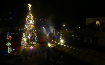 Christmas tree lighting Malacañang 2023 by JBondoc