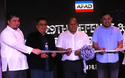 Sporting arms show kicks off at SMX Convention Center