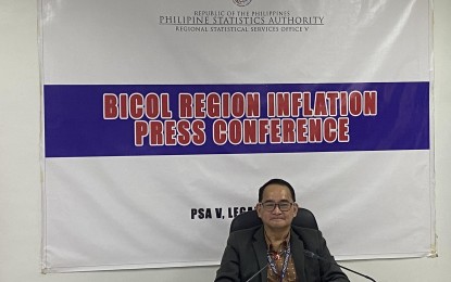 <p><strong>SLOWER INFLATION.</strong> The Philippine Statistics Authority (PSA) 5 (Bicol) said the inflation rate in the region eased from 4.7 percent in October to 4.5 percent in November. Danilo Luceño, PSA-5 statistical operations and coordination division chief, said Thursday (Dec. 7, 2023) that the main contributors to the downward trend of the overall inflation were the slower price increases in housing, water, electricity, gas, and other fuels.<em> (PNA photo by Connie Calipay)</em></p>