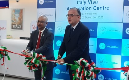 <p><strong>OPEN FOR VISA APPLICANTS.</strong> Italian Ambassador to the Philippines Marco Clemente (right) and VFS Global Australasia head Kaushik Ghosh officially inaugurate the Italy Visa Application Center located at One Campus Place in McKinley Hill, Taguig City on Thursday (Dec. 7, 2023). The Taguig visa center is in addition to three other visa application centers established by Italy in Cebu, Batangas, and Davao. <em>(PNA Photo by Joyce Rocamora)</em></p>