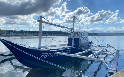Ilocos Norte fisherfolks get modern fishing boat to boost