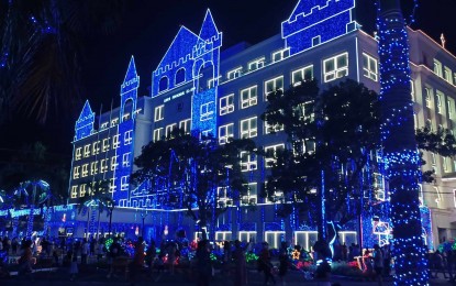 <p><span data-preserver-spaces="true"><strong>MAGICAL</strong>. The Iloilo provincial capitol from afar. The provincial government adorned the capitol with colorful lights to make it a family destination. <em>(PNA photo by PGLena) </em></span></p>
<p> </p>