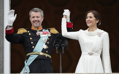 <p><strong>NEW KING AND QUEEN.</strong> Denmark's King Frederik X and Denmark's Queen Mary wave from the balcony of Christiansborg Palace in Copenhagen, Denmark. They were declared new king and queen after the abdication of Queen Margarethe II after 52 years on the throne. <em>(TASS)</em></p>