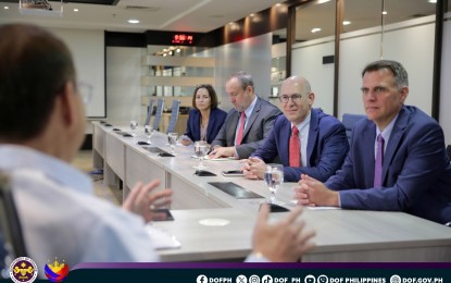 <p><strong>STRENGTHENING TIES</strong>. Finance Secretary Ralph Recto meets with United States officials to discuss the strengthening of ties between the Philippines and the US on Monday (Jan. 22, 2024). Recto assured US officials that the Philippines will welcome investors from the US. <em>(Photo courtesy of DOF) </em></p>