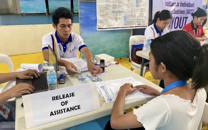 Almost 5K residents in Bicol get P13.1-M gov't cash aid