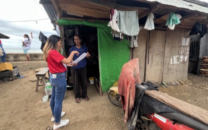 <p><strong>4Ps COLLEGE EDUCATION</strong>. A Pantawid Pamilya Pilipino Program municipal coordinator hands in a letter containing information about the Unified Student Financial Assistance System for Tertiary Education (UniFAST) program that provides free tuition for students in state colleges and universities in this undated photo. DSWD 7 (Central Visayas) Director Shalaine Marie Lucero said Tuesday (Feb. 6, 2024) they have intensified the information drive targeting 4Ps beneficiaries who have college students, informing them about Republic Act (RA) 10931, otherwise known as the Universal Access to Quality Tertiary Education Act, which gives free tuition for poor but deserving students, especially those who are children of 4Ps families. <em>(Photo courtesy of DSWD-7)</em></p>