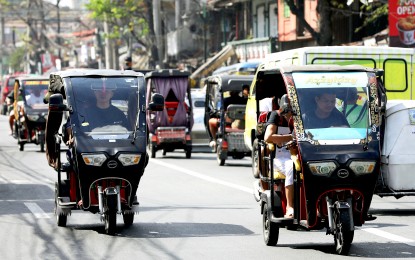E-bikes, e-trikes banned on nat’l roads starting April