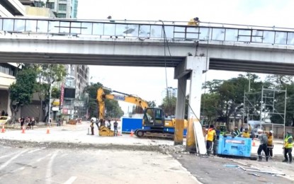 Cebu City Skywalk demolished to give way for BRT construction