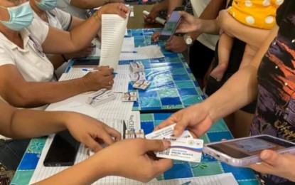 Bacolod City issues 35K family cards under flagship healthcare program