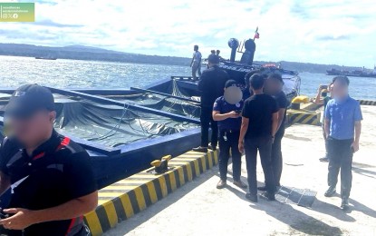 Navy ship seizes boat carrying P28-M smuggled cigarettes off DavOcc