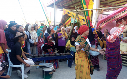 <p><strong>CELEBRATING PEACE.</strong> Moro women celebrate the Kalilintad festival with traditional dance and music in Labangan, Zamboanga del Sur on Tuesday (March 5, 2024). The municipal government organized the festival to foster peace and unity among the tri-people living in the town. <em>(Photo courtesy of Barangay Tapodoc)</em></p>