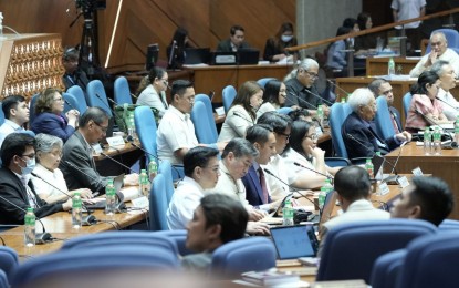 <p><strong>GOING INTERNATIONAL</strong>. Resource persons and academicians speak on the proposed “internationalization” of the Philippine higher education sector during the continuation of the meeting of the House Committee of the Whole on March 5, 2024. The committee on Wednesday (March 6) approved Resolution of Both Houses (RBH) No. 7, which proposes amendments to certain economic provisions of the 1987 Constitution. <em>(Photo courtesy of House Press and Public Affairs Bureau)</em></p>