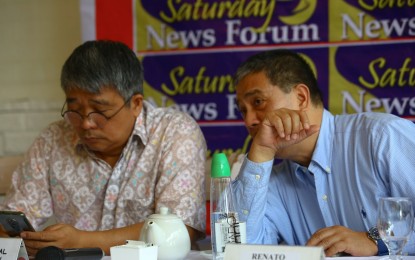 <p><strong>ISSUES THAT MATTER.</strong> Political analysts and professors Jay Batongbacal of the University of the Philippines College of Law (left) and Renato de Castro of the De La Salle International Studies Department, are guests at the Saturday News Forum (March 9, 2024) at Dapo Restaurant in Quezon City. They said China would be at a disadvantage if it imposes trade sanctions on the Philippines.<em> (PNA photo by Joan Bondoc)</em></p>