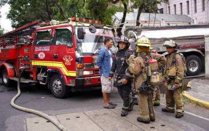 <p><strong>PGH FIRE. </strong>Firefighters respond to the fire at the UP PGH compound in Manila which reached the second alarm on Wednesday (March 13, 2024). An investigation is underway to determine the cause of the fire which seemed to have originated from the audio-visual room (AVR) at the back of<span class="Apple-converted-space"> </span>Ward 1 of the hospital. <em>(PNA photo by Ben Pulta) </em></p>