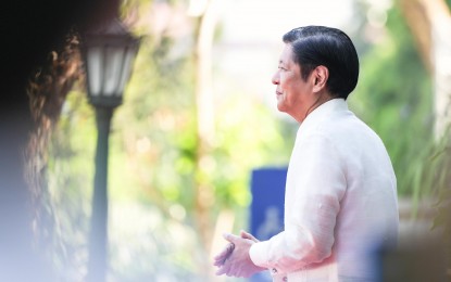 <p><strong>EFFICIENT SERVICE.</strong> President Ferdinand R. Marcos Jr. leads the personnel of the Office of the President in the flag-raising ceremony in Malacañang on March 18, 2024. Marcos, on Labor Day (May 1, 2024), vowed to continue supporting the working class in their pursuit of improved working conditions and better life quality. <em>(Presidential Communications Office photo)</em></p>