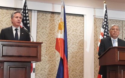 <p><strong>IMPROVED COOPERATION.</strong> US State Secretary Antony Blinken (left) and Foreign Affairs Secretary Enrique Manalo (right) speak to foreign and local media after their bilateral meeting at Sofitel Manila on Tuesday (March 19, 2024). Manalo said an improved cooperation with Washington DC is vital for the Philippines to build its capacity not only for maritime but also on humanitarian operations.<em> (PNA photo by Joyce Rocamora) </em></p>