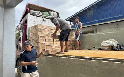<p><strong><span data-preserver-spaces="true">READY FOR DRY SEASON.</span></strong><span data-preserver-spaces="true"> Workers unload family food packs (FFPs) for families in Gamay, Northern Samar in this undated photo. The Department of Social Welfare and Development (DSWD) has prepositioned 110,285 FFPs in strategic areas of Eastern Visayas primarily for the impacts of the prolonged dry season. </span><em><span data-preserver-spaces="true">(Photo courtesy of DSWD)</span></em></p>