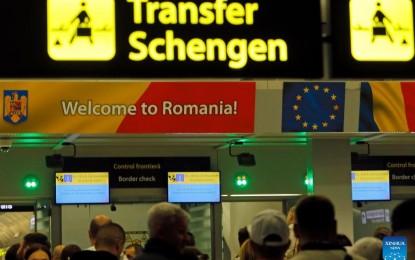 <p><strong>NEW MEMBERS</strong>. A newly installed sign indicating the direction for Schengen travelers is seen at Henri Coanda International Airport near Bucharest, Romania, March 31, 2024. The European Commission has approved the partial inclusion of Bulgaria and Romania into the Schengen passport-free travel area. <em>(Photo by Cristian Cristel/Xinhua)</em></p>
