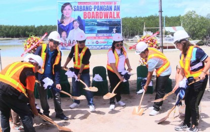 <p><strong>BOARDWALK.</strong> Mayor Junard Chan and Rep. Cynthia King-Chan on Friday (April 5, 2024) lead the groundbreaking ceremony for a 2.9-kilometer boardwalk connecting two island villages. Chan said the boardwalk would not only serve as access for the residents, but also as an esplanade for local and foreign tourists who would visit the mangrove plantation for migratory bird-watching activity. <em>(Photo courtesy of Lapu-Lapu CIO)</em></p>