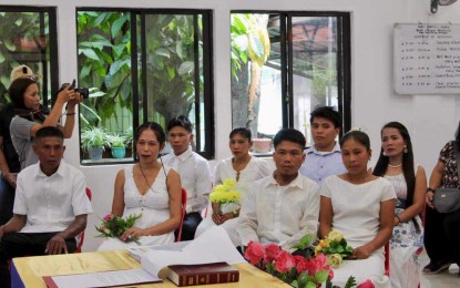 <p><strong>MASS WEDDING.</strong> Four of the eight couples that participated in the mass wedding in Barangay Bugo, San Remigio on Feb. 23 this year. Mayor Margarito Mission, Jr. said in an interview Wednesday (April 10, 2024) that 42 couples would get married in another mass wedding on April 14. <em>(Photo courtesy of San Remigio LGU)</em></p>