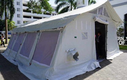 <p><strong>MODULAR TENT.</strong> The Iloilo provincial government is studying the possibility of using modular or tents as temporary classrooms while the construction of permanent classrooms is ongoing. Governor Arthur Defensor Jr. said on Wednesday (April 17, 2024) they have to ensure the design is correct and can be used for other purposes when no longer needed. <em>(Photo courtesy of Balita Halin sa Kapitolyo)</em></p>