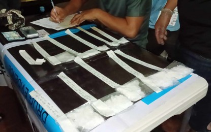 <p><strong>ILLEGAL DRUGS.</strong> Some of the illegal drugs confiscated from a construction worker. Authorities seized PHP2.7 million worth of shabu weighing 400 grams from a construction worker during a joint buy-bust operation in Ormoc City Thursday night (April 18, 2024). <em>(Photo courtesy of Ormoc City police)</em></p>