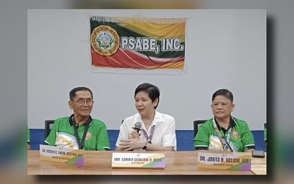 <p><strong>FOOD SECURITY BOOST</strong>. Legazpi City Mayor Carmen Geraldine Rosal (center) answers questions from the media during a press conference as part of the Philippine Society of Agricultural and Biosystems Engineers (PSABE) annual convention being held in the city on Monday (April 22, 2024). At least 1,400 members of the group from across the country converged for the five-day activity. <em>(PNA photo by Connie Calipay)</em></p>