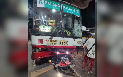 <p><strong>FATAL MISHAP.</strong> The front part of a passenger bus involved in the multiple vehicle collision along Commonwealth Avenue in Quezon City on Monday (April 29, 2024). Three people were killed while 17 others were injured in the mishap.<em> (Photo courtesy of QCPD)</em></p>